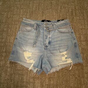 Hollister Women's High Rise Mom 3" Short Button Fly Distressed Denim Sz 5/27 NEW